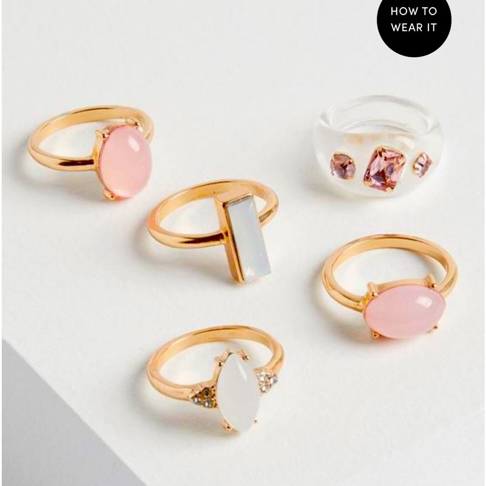 Torrid Set of 5 rings Resin and stone